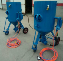 干式移動噴砂機(jī)1